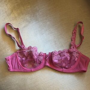 Lace Trim Pink Bra